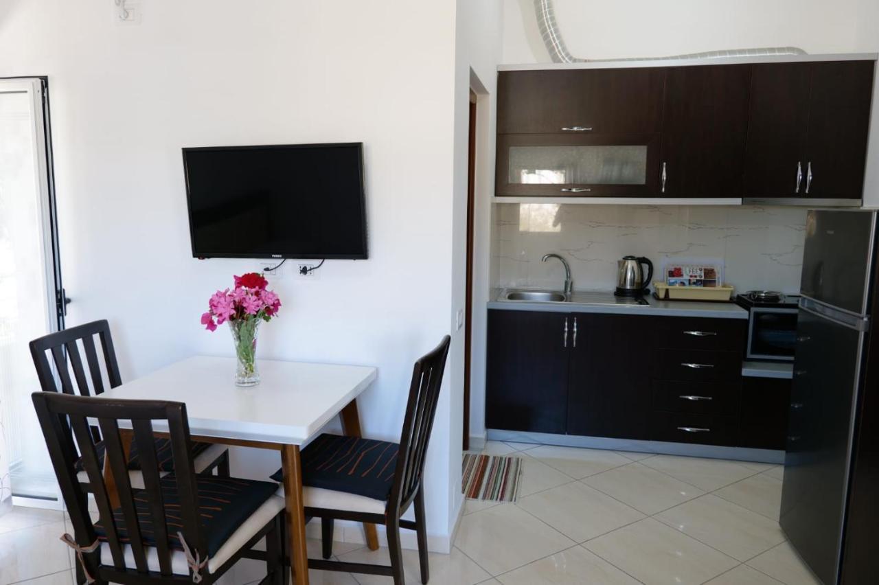 Vila Ervin Second Floor Ксамил Экстерьер фото